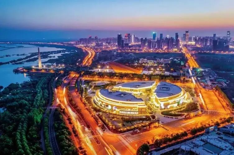 安徽日报聚焦安徽发展动态